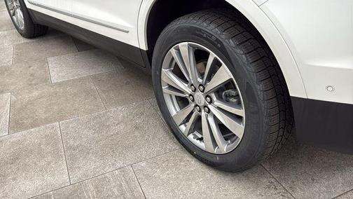 Crystal White Tricoat 2023 Cadillac XT5 Premium Luxury