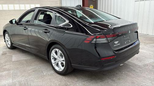 2025 Honda Accord LX 1.5T