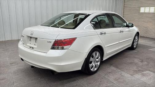 White Diamond Pearl 2009 Honda Accord EX-L