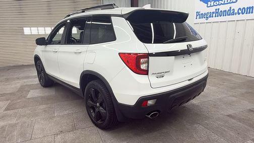 Platinum White Pearl 2021 Honda Passport AWD Elite