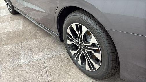 Modern Steel Metallic 2026 Honda Odyssey Elite
