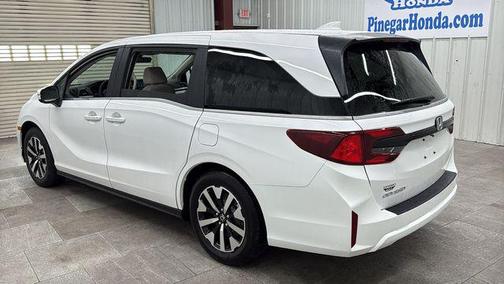 Platinum White Pearl 2026 Honda Odyssey EX-L