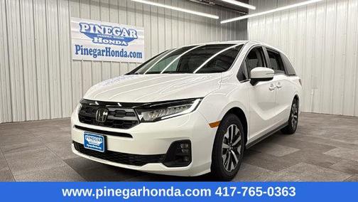 Platinum White Pearl 2027 Honda Odyssey EX-L