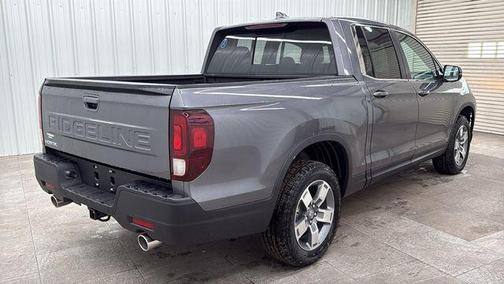 Modern Steel Metallic 2026 Honda Ridgeline RTL