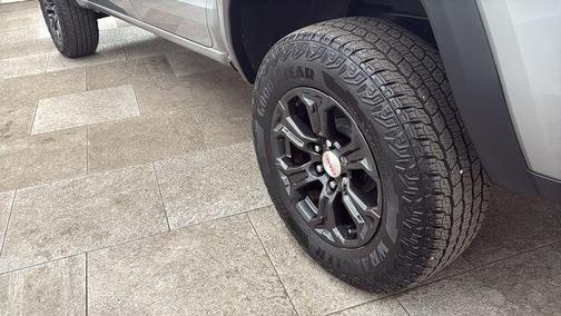 Sterling Metallic 2024 GMC Canyon Elevation