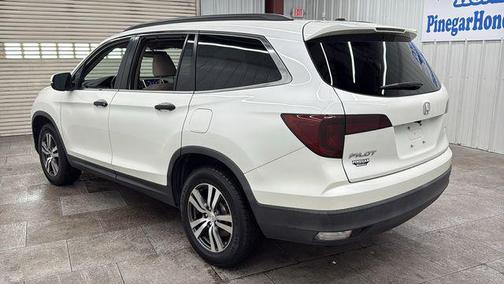 White Diamond Pearl 2017 Honda Pilot EX-L
