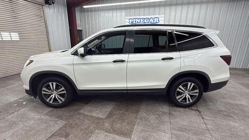 White Diamond Pearl 2017 Honda Pilot EX-L