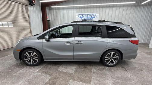 Lunar Silver Metallic 2023 Honda Odyssey Touring