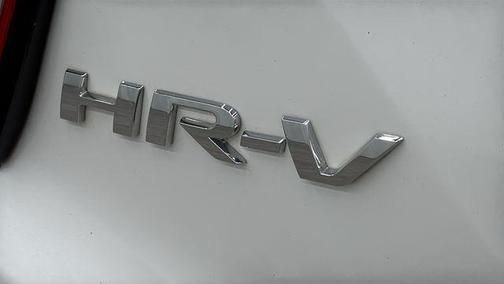 Platinum White Pearl 2019 Honda HR-V Sport