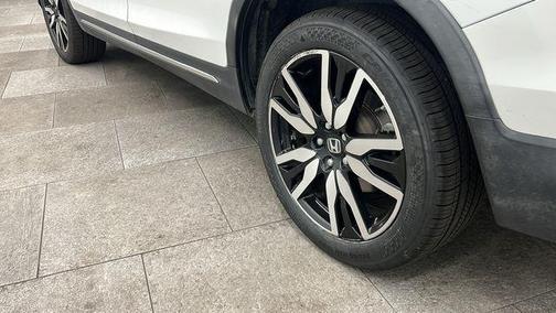 2020 Honda Pilot Touring 8-Passenger