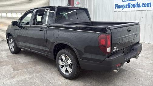 Crystal Black Pearl 2026 Honda Ridgeline RTL