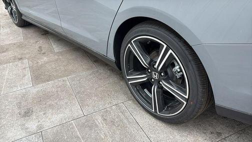 Urban Gray Pearl 2026 Honda Accord SE