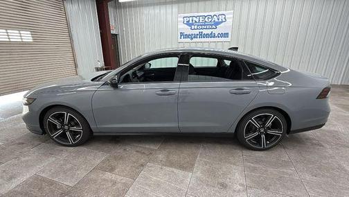 Urban Gray Pearl 2026 Honda Accord SE