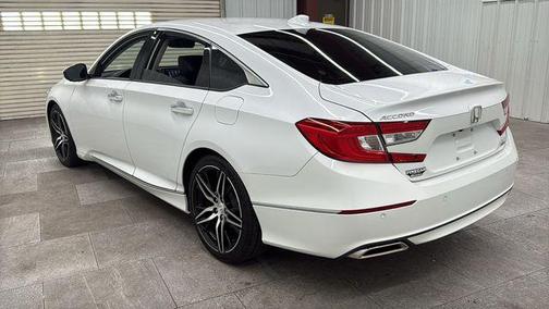 Platinum White Pearl 2022 Honda Accord Touring 2.0T