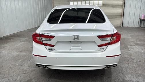 Platinum White Pearl 2022 Honda Accord Touring 2.0T