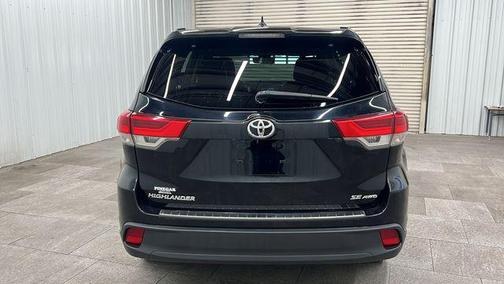 2018 Toyota Highlander SE