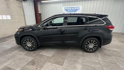 2018 Toyota Highlander SE