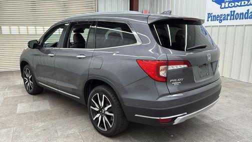 2022 Honda Pilot Touring 8-Passenger