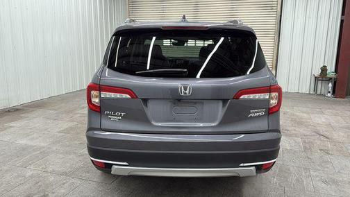 2022 Honda Pilot Touring 8-Passenger