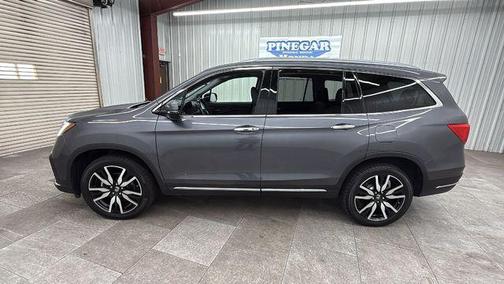 2022 Honda Pilot Touring 8-Passenger