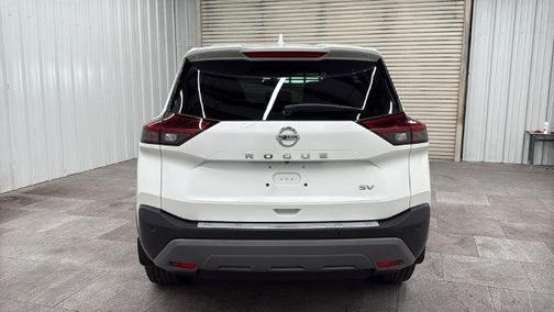 Pearl White Tricoat 2021 Nissan Rogue SV