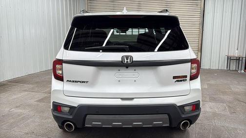 Platinum White Pearl 2023 Honda Passport AWD TrailSport