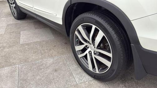 White Diamond Pearl 2016 Honda Pilot Elite