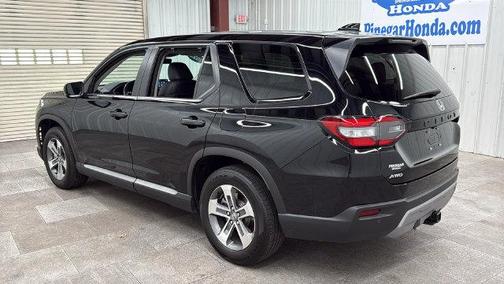 Crystal Black Pearl 2025 Honda Pilot EX-L