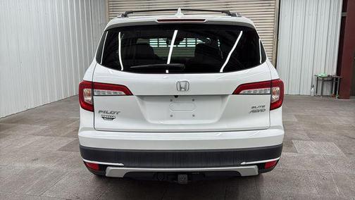 Platinum White Pearl 2022 Honda Pilot AWD Elite