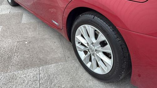 2014 Lexus ES 300h Base