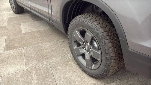 Modern Steel Metallic 2026 Honda Ridgeline TrailSport