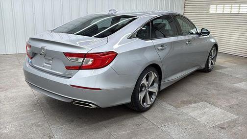 Lunar Silver Metallic 2018 Honda Accord Touring 2.0T