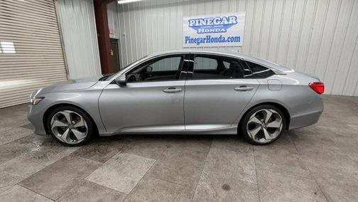 Lunar Silver Metallic 2018 Honda Accord Touring 2.0T