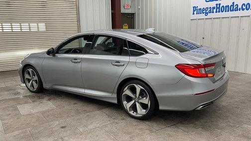 Lunar Silver Metallic 2018 Honda Accord Touring 2.0T