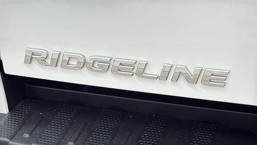 Platinum White Pearl 2023 Honda Ridgeline Black