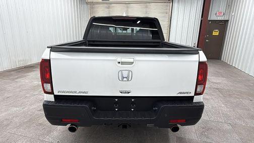 Platinum White Pearl 2023 Honda Ridgeline Black