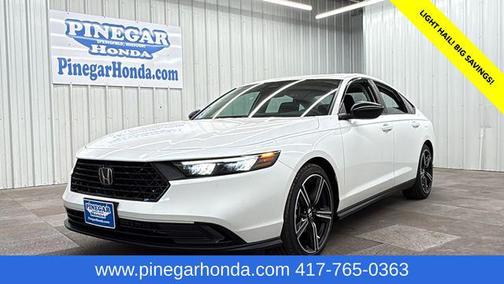 Platinum White Pearl 2026 Honda Accord SE