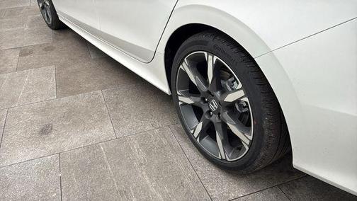 Platinum White Pearl 2026 Honda Civic Hybrid Sport Touring