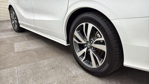 Platinum White Pearl 2023 Honda Odyssey Touring