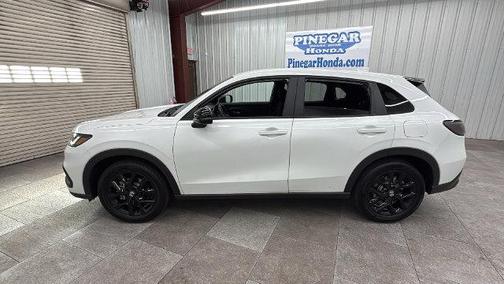 Platinum White Pearl 2024 Honda HR-V Sport