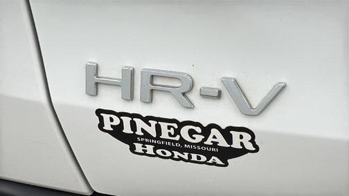 Platinum White Pearl 2024 Honda HR-V Sport