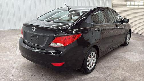 Ultra Black Pearl 2014 Hyundai Accent GLS