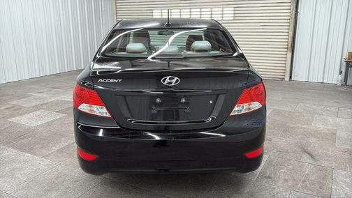 Ultra Black Pearl 2014 Hyundai Accent GLS