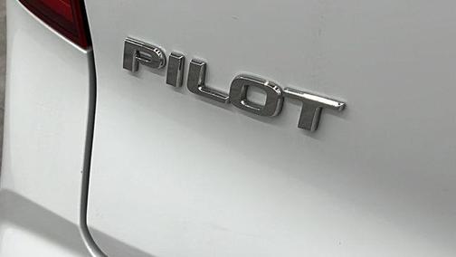 2020 Honda Pilot Touring 8-Passenger