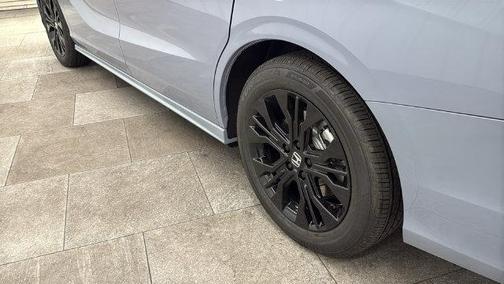 Sonic Gray Pearl 2027 Honda Odyssey Sport-L