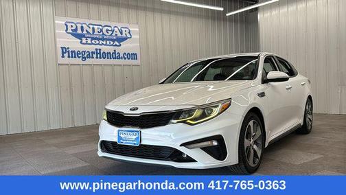 Snow White Pearl 2019 Kia Optima S