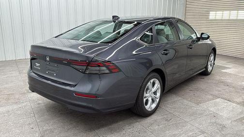 2025 Honda Accord LX 1.5T