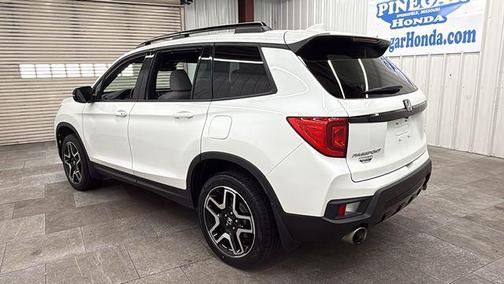Platinum White Pearl 2022 Honda Passport AWD Elite