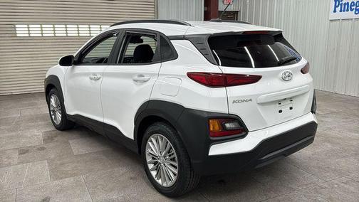 2021 Hyundai KONA SEL