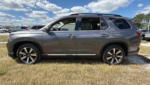 2023 Honda Pilot Touring 8-Passenger
